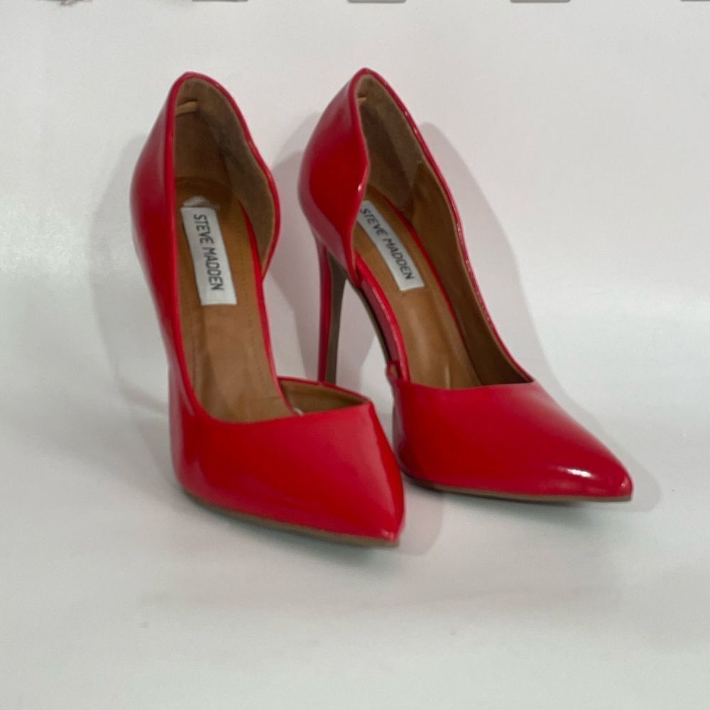 Steve Madden Daisies Red Women's Heels 6M